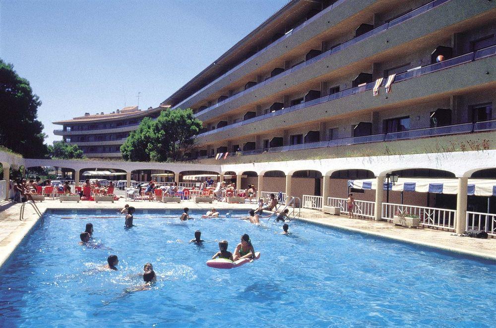 Apartamentos Salles Beach L'Estartit Exterior foto