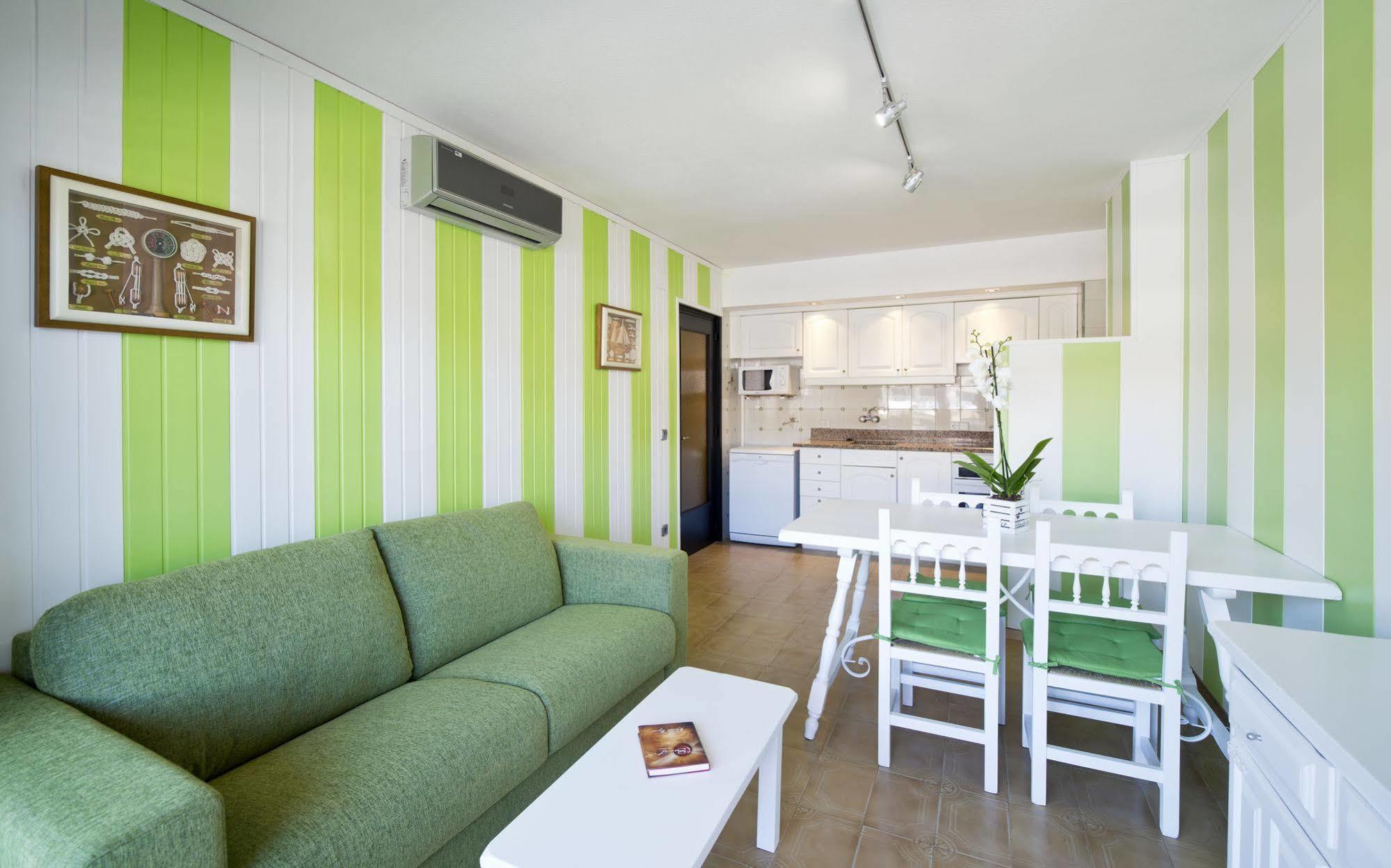 Apartamentos Salles Beach L'Estartit Exterior foto